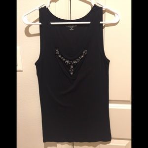 New sleeveless top